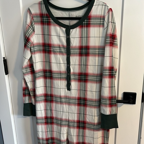 Holiday Hearth & Hand Magnolia Plaid Union PJs Red/Green EUC - Picture 5 of 11